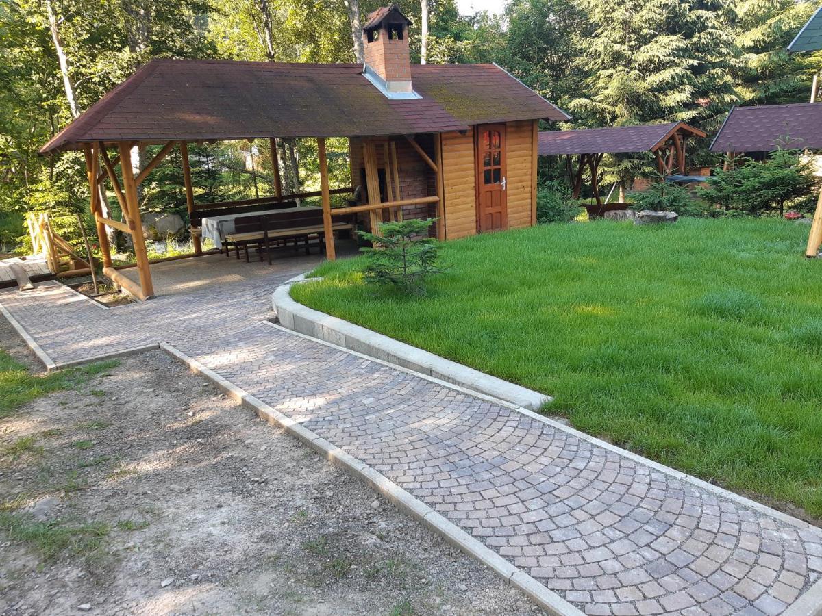 Szilvia Vendeghaz Villa Izvoare  Exterior photo
